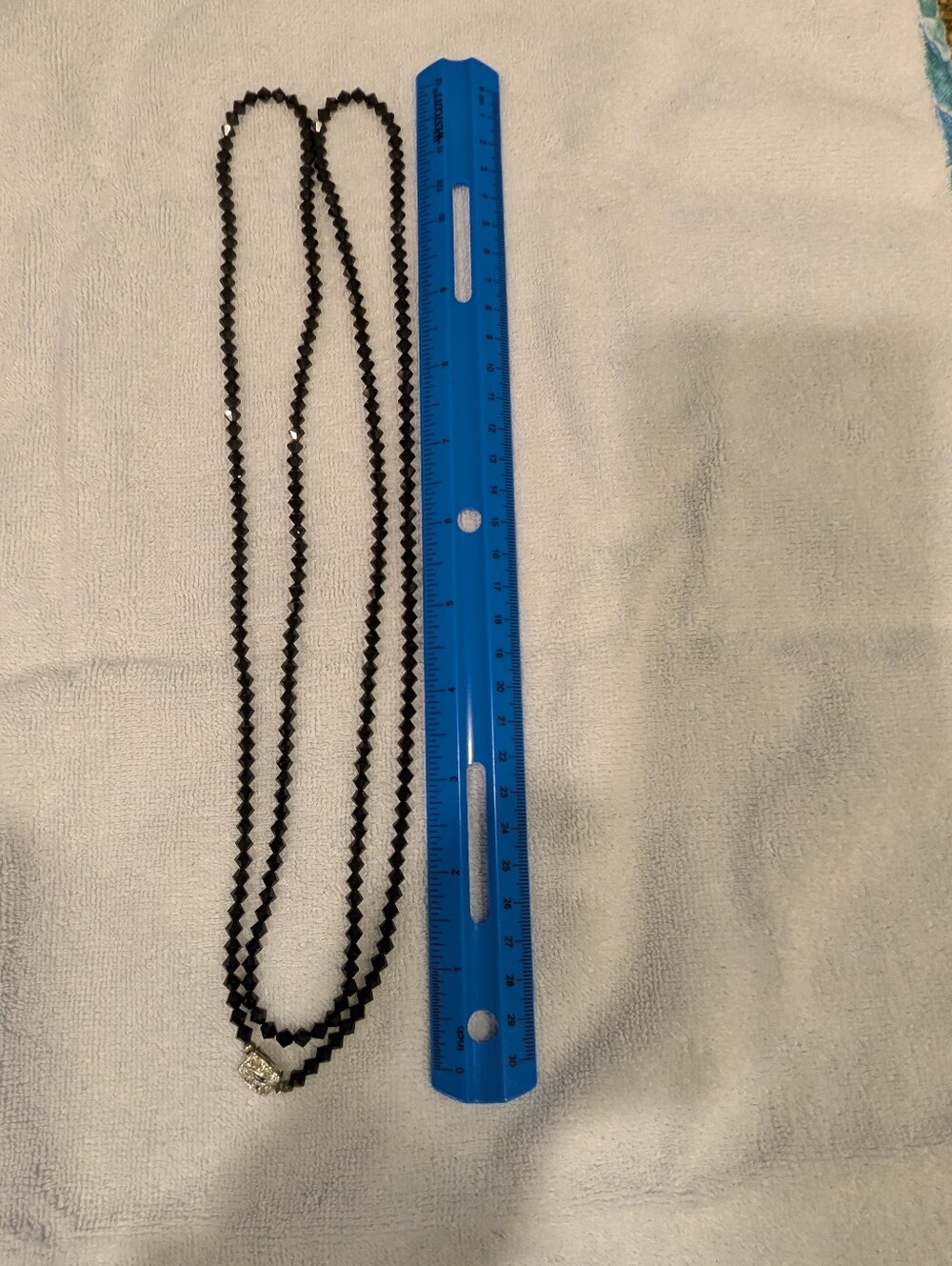 Vintage Mid-Century Faceted Jet-Style Glass Opera Length W/ Box Clasp - Picture 5 of 6